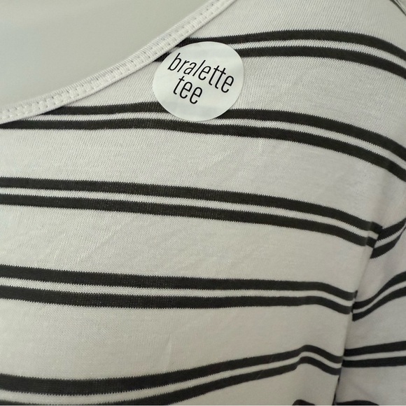 Rue21 Green and White Striped Relaxed Short Sleeve Tee cross cross open Back M - Picture 2 of 8